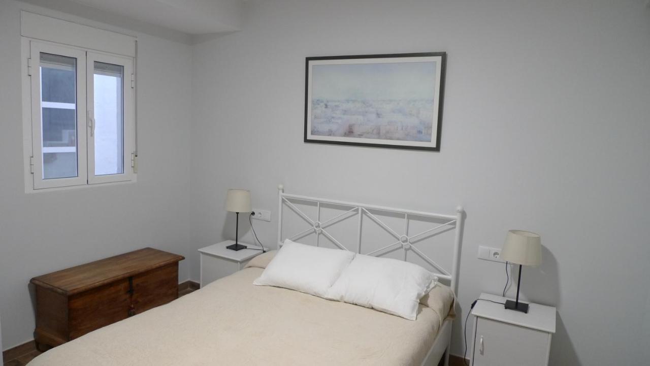 Апартаменты Living Triana House Севилья Экстерьер фото