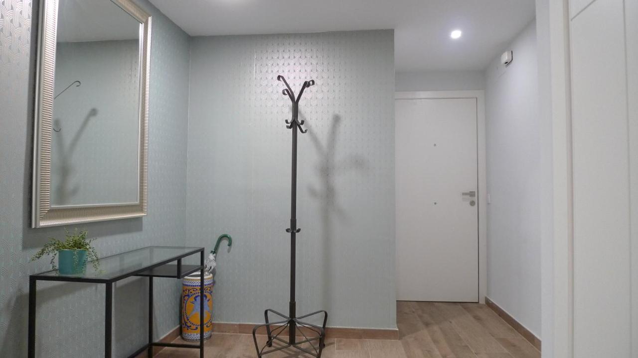 Апартаменты Living Triana House Севилья Экстерьер фото