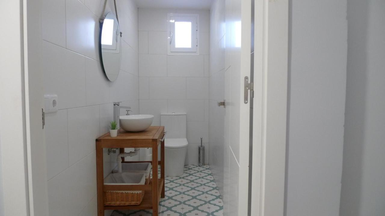 Апартаменты Living Triana House Севилья Экстерьер фото